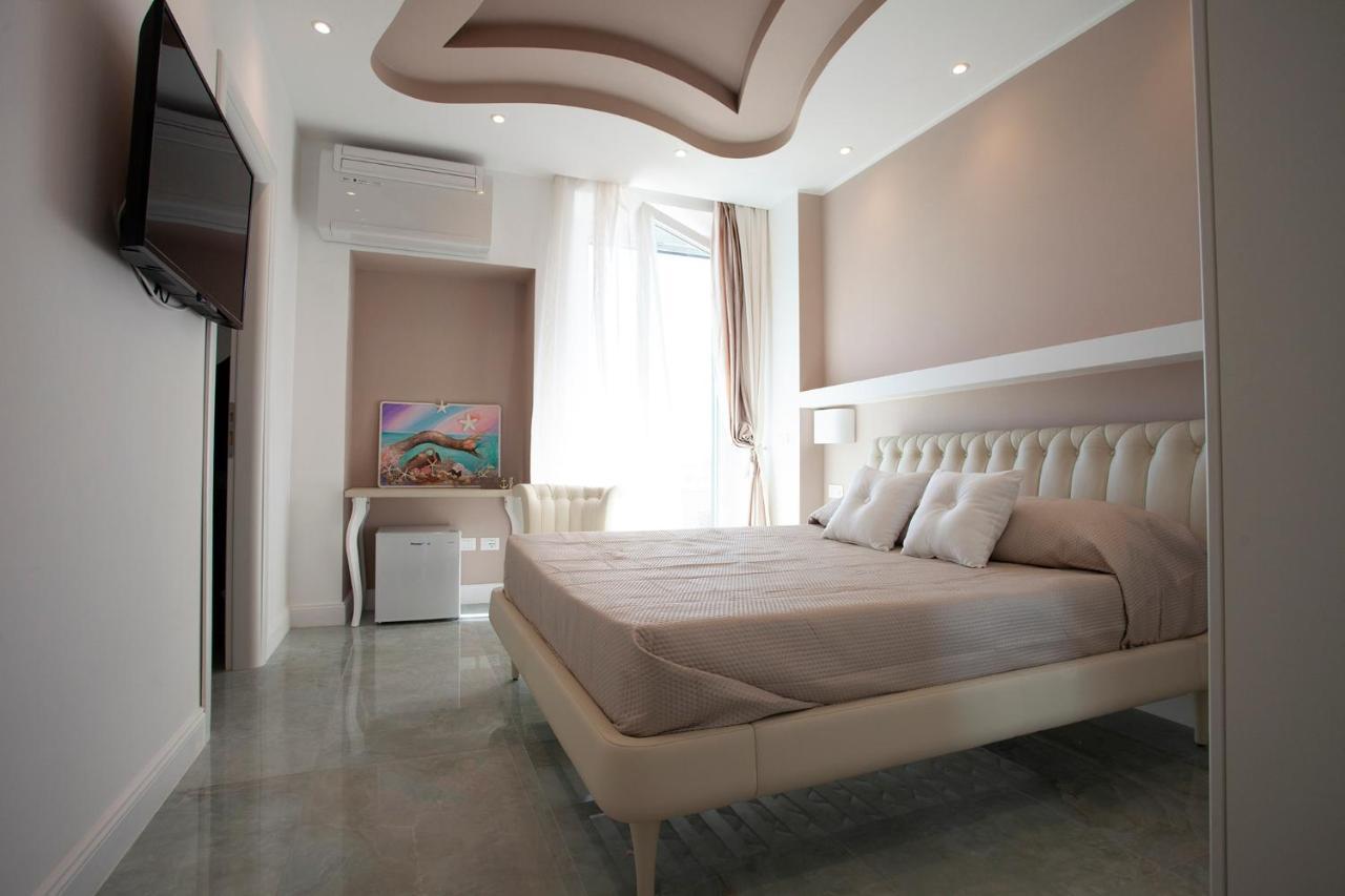 Готель Cavalieri D'Oro Luxury House Анціо Екстер'єр фото